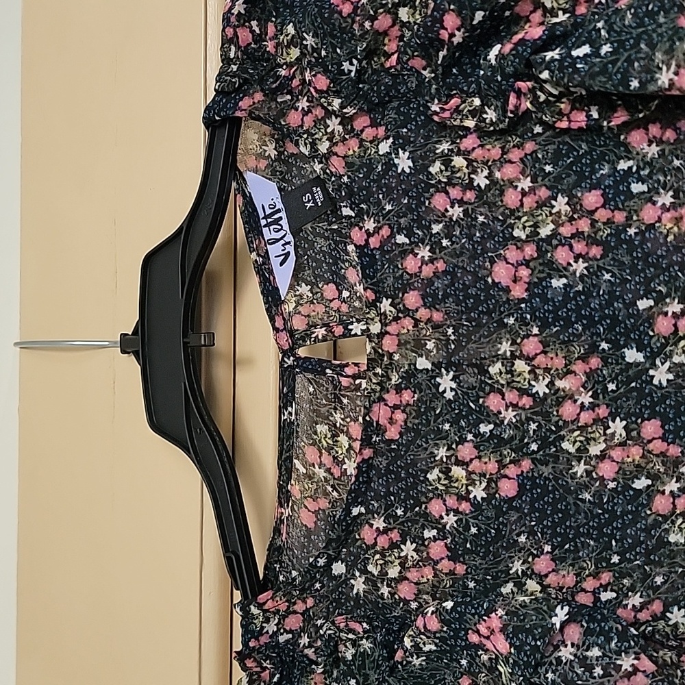 Blouse - Picture 3 of 4